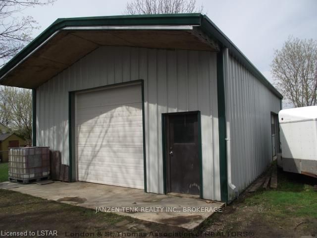 Listing Image 2