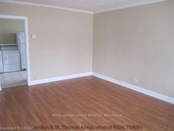 65 First Ave, St. Thomas, N5R 4N3 | Image 2