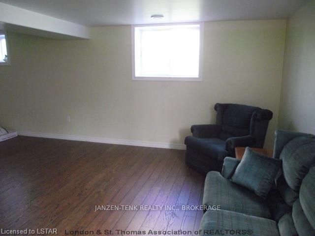 Listing Image 28
