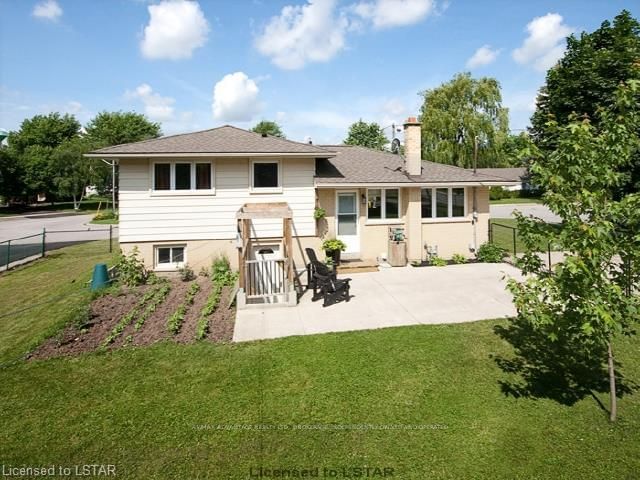 Listing Image 4