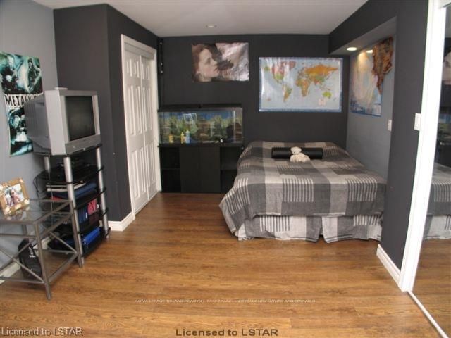Listing Image 16