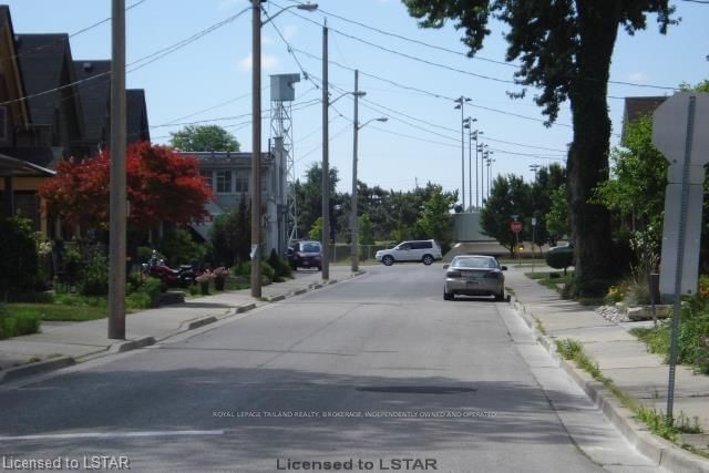 Listing Image 17