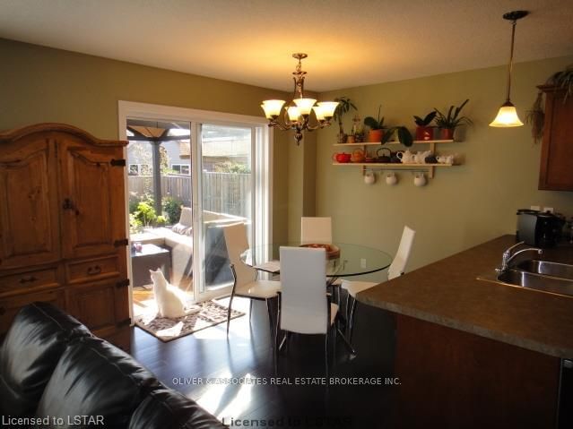 125 Hagerman Cres, St. Thomas, N5R 6L9 | Image 3