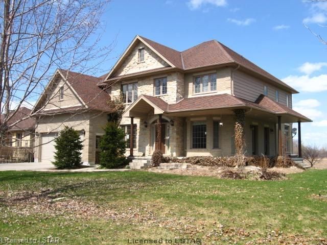 2610 Emerson St, Strathroy-Caradoc, N0L 1W0 | Image 2