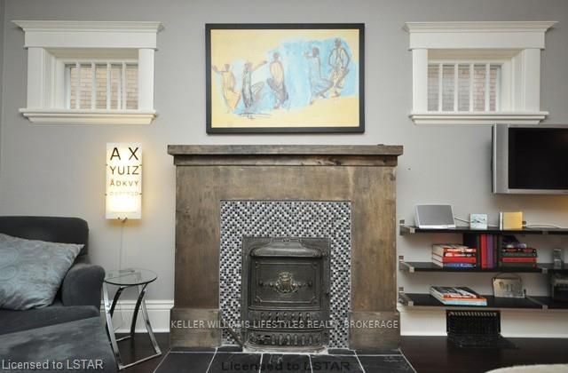Listing Image 7