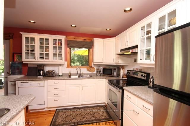 Listing Image 5