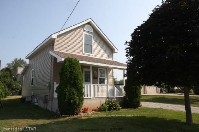 Listing photo 2