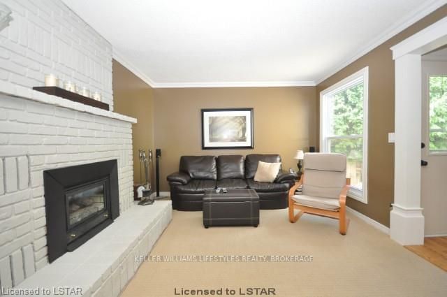 Listing Image 17
