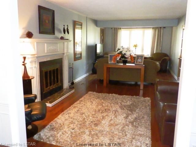 Listing Image 8