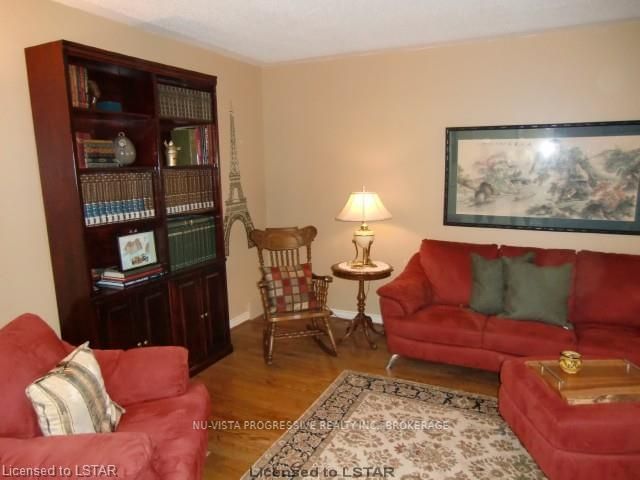 Listing Image 2