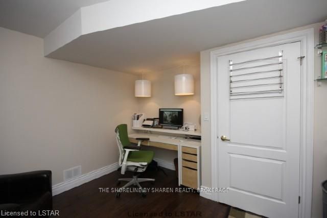 Listing Image 19