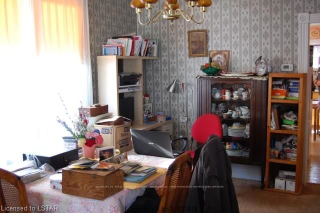 Listing Image 5