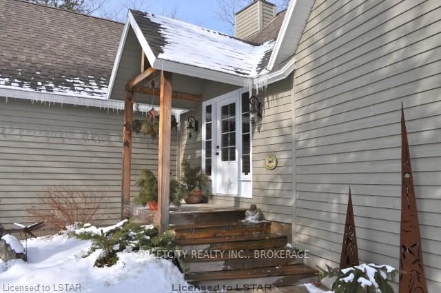 9941 Nipigon St, Lambton Shores, N0M 2L0 | Image 2