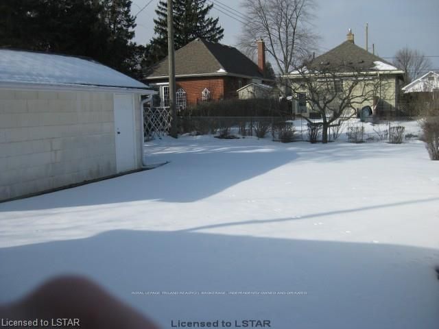 Listing Image 7