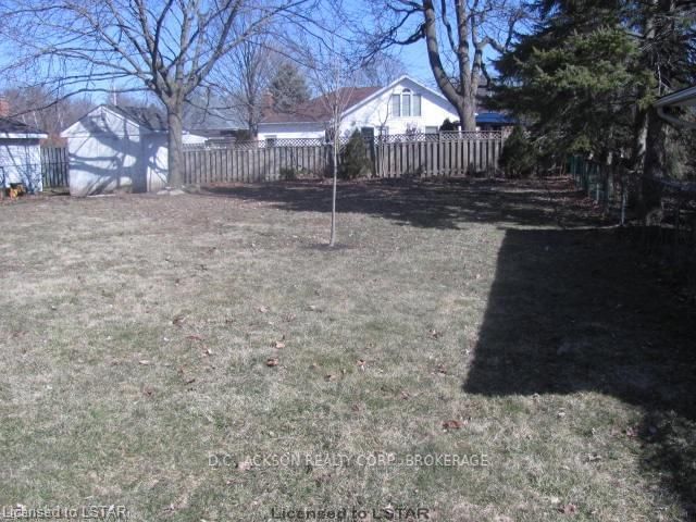 Listing Image 7