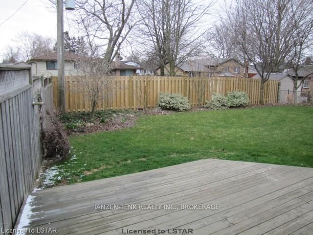 Listing Image 7