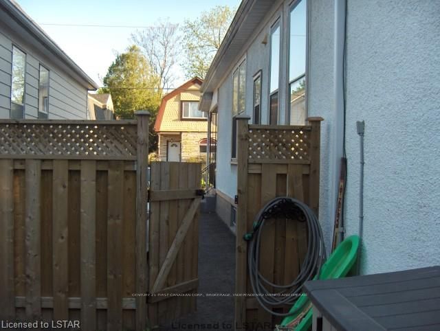 Listing Image 22