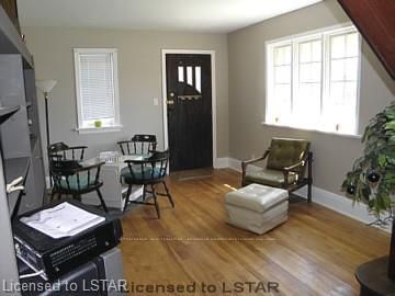 Listing Image 4