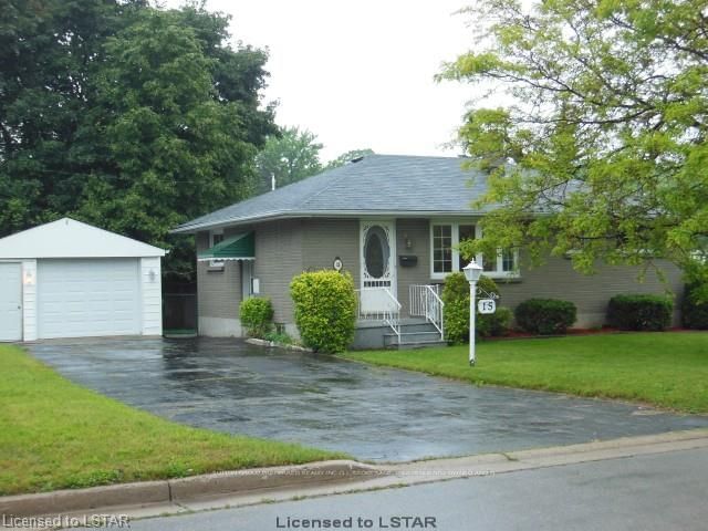 Listing photo 2