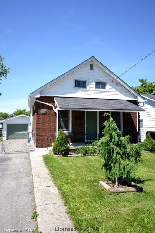 Listing photo 2