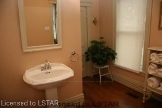 Listing Image 16