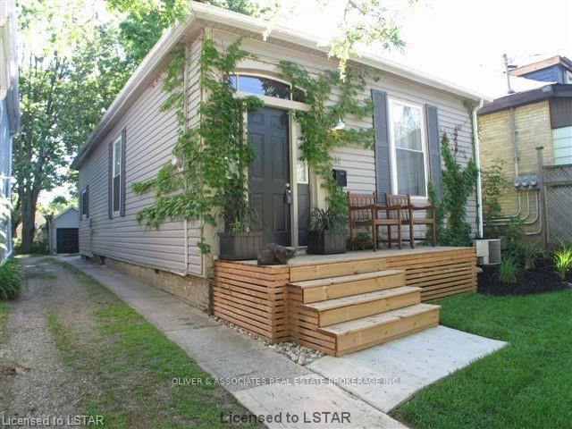Listing Image 3