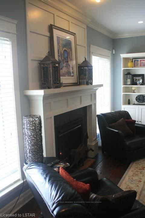 Listing Image 7