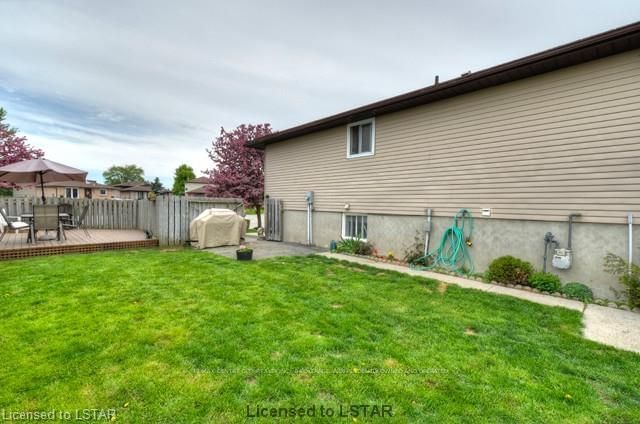 Listing Image 5