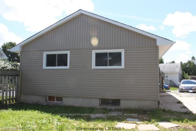 Listing Image 2