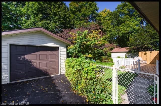 Listing Image 23