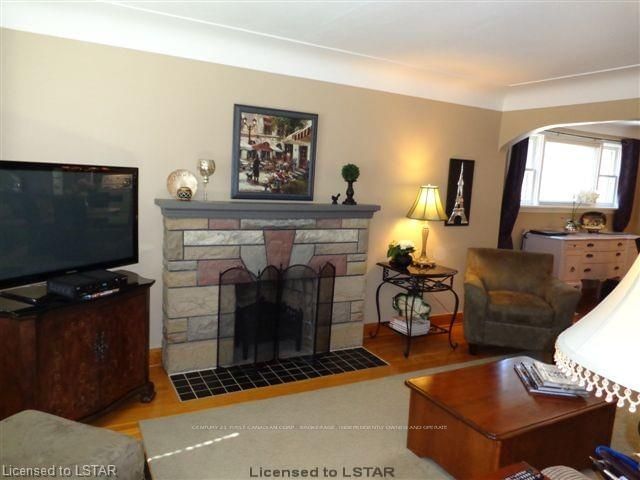 Listing Image 22