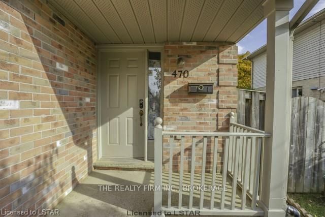 Listing photo 2
