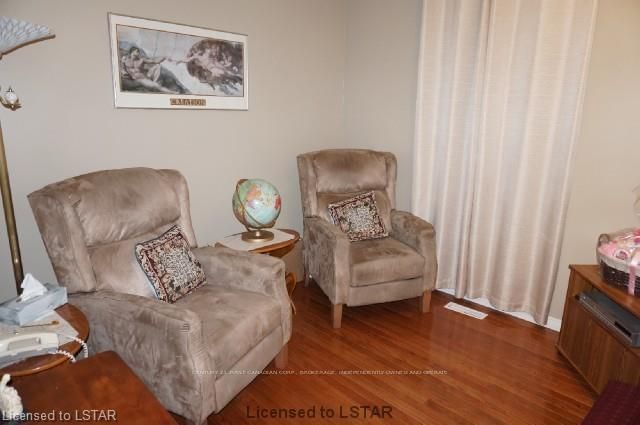 Listing Image 20
