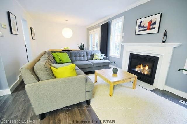 Listing Image 7