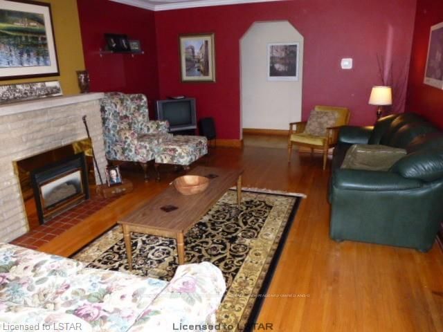Listing Image 2