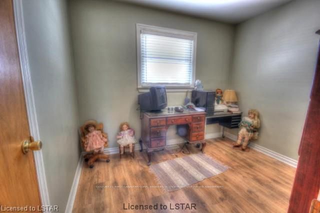 Listing Image 9