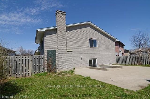 Listing Image 2