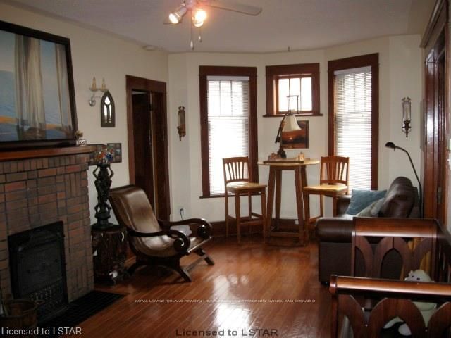 Listing Image 3