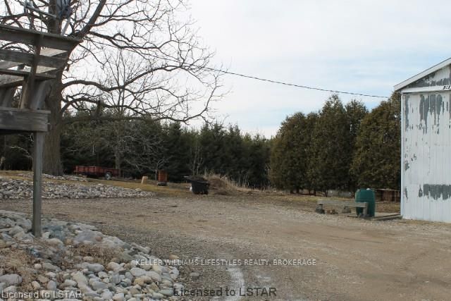 Listing Image 5