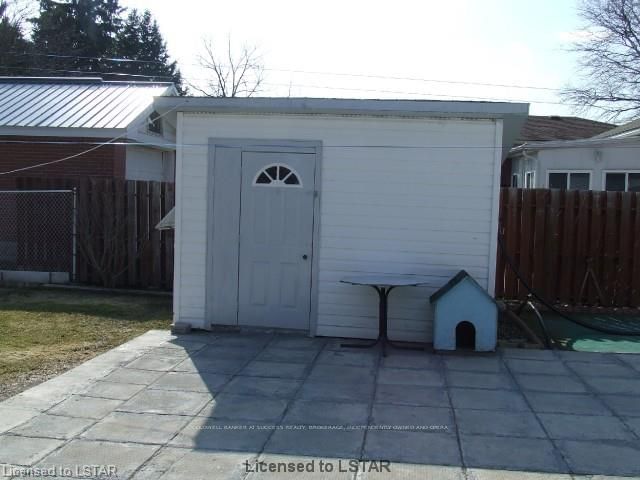 Listing Image 7