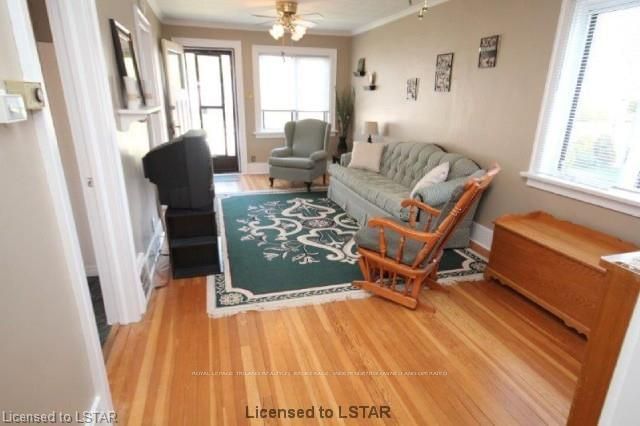 Listing Image 6