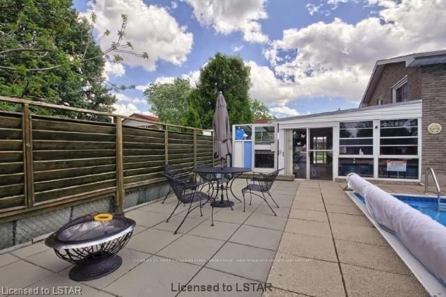 Listing Image 6