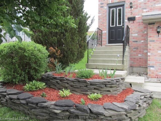 Listing Image 14