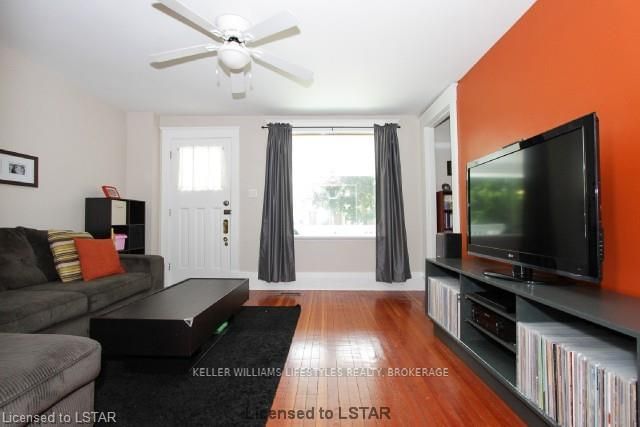 Listing Image 7