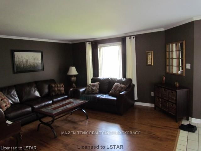 Listing Image 14
