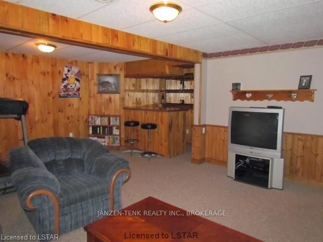 Listing Image 22