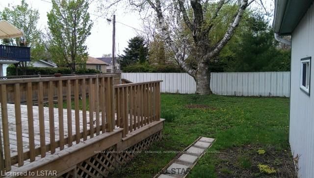 Listing photo 2