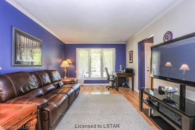 Listing Image 3