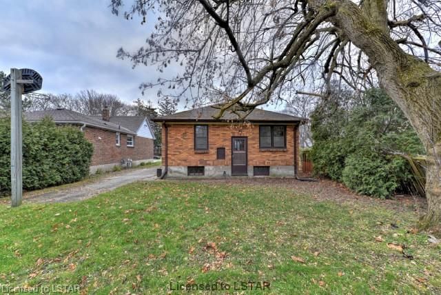 Listing Image 3