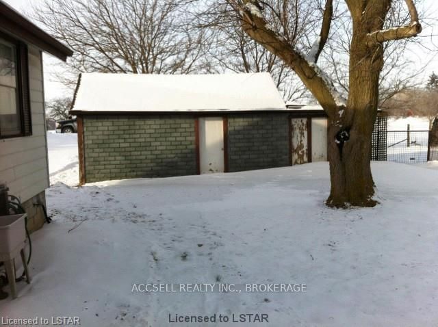 Listing Image 3